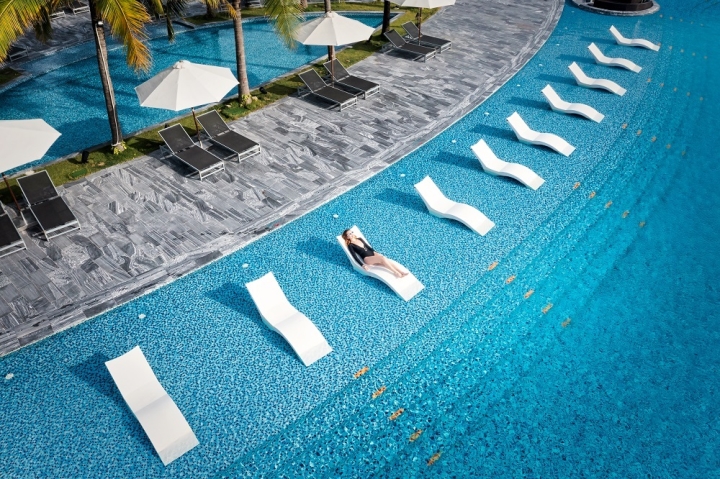 Mövenpick Villas & Residences Phú Quốc hiện là khu Retreat Resort 5 sao duy nhất trên bãi Ông Lang.